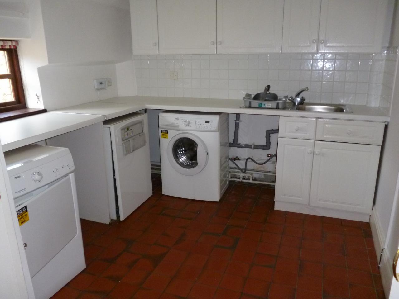 2 bedroom end terraced house Sale Agreed in Ferryhill - Photograph 7.