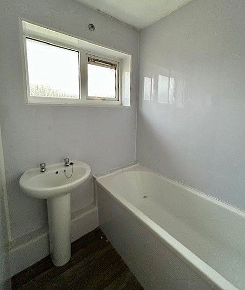 2 bedroom end terraced house For Sale in Shildon - Bathroom.