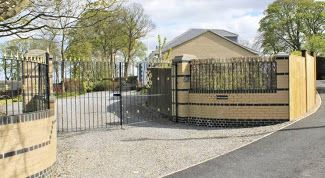 5 bedroom detached bungalow For Sale in Crook - Gated Entrance.
