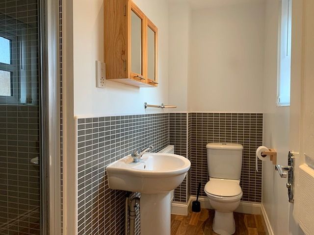3 bedroom detached house For Sale in Bishop Auckland - En-Suite Shower Room.