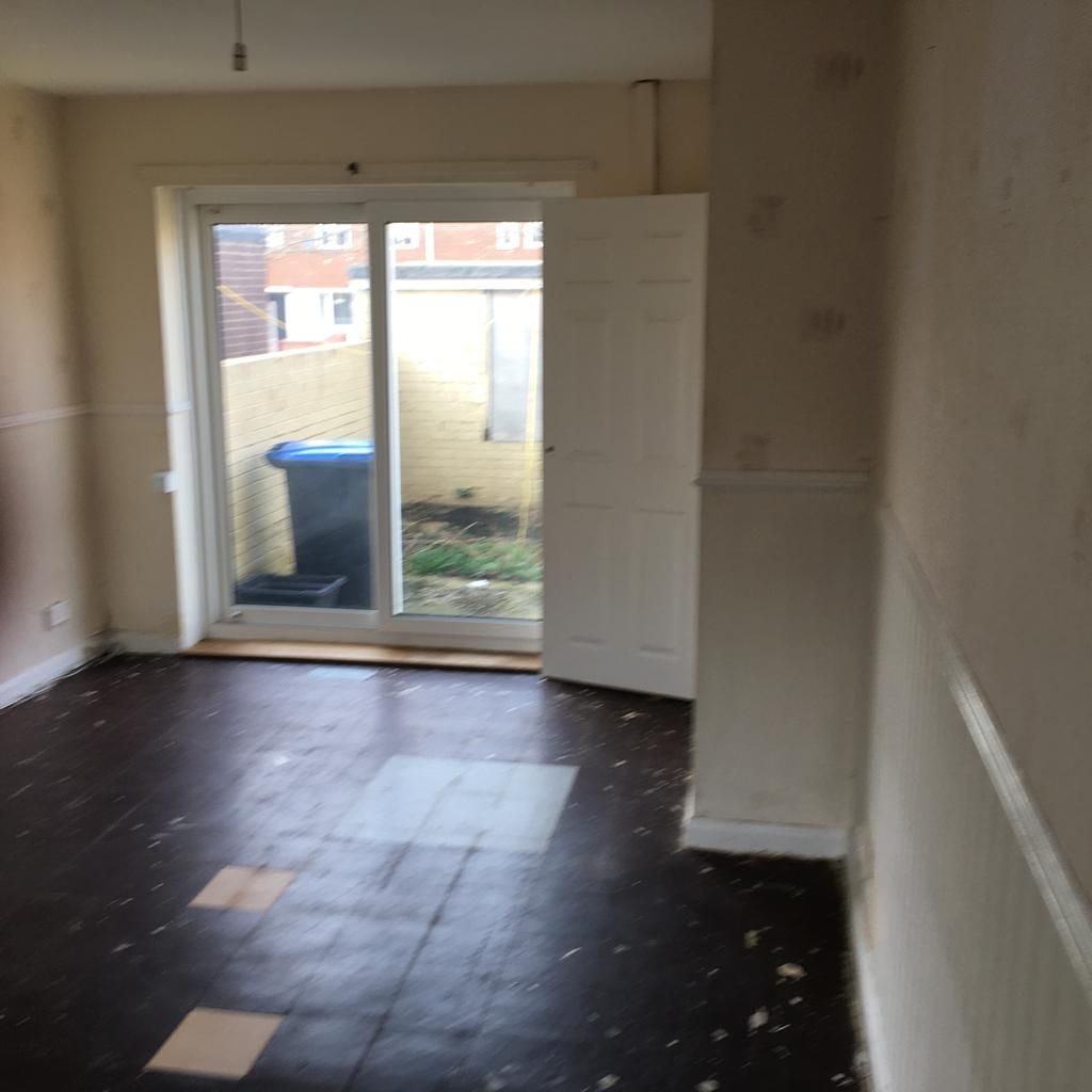 2 bedroom end terraced house For Sale in Shildon - Photograph 4.