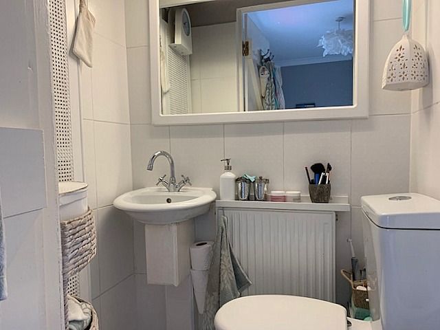 5 bedroom detached house For Sale in Witton Park, Bishop Auckland - En-Suite.