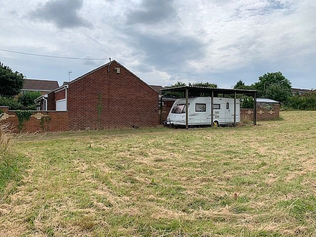 3 bedroom detached bungalow For Sale in Bishop Auckland - Paddock.