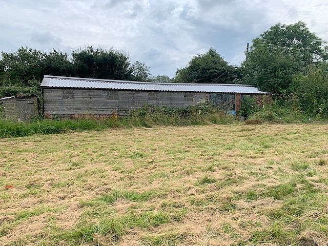 3 bedroom detached bungalow For Sale in Bishop Auckland - Outbuildings.