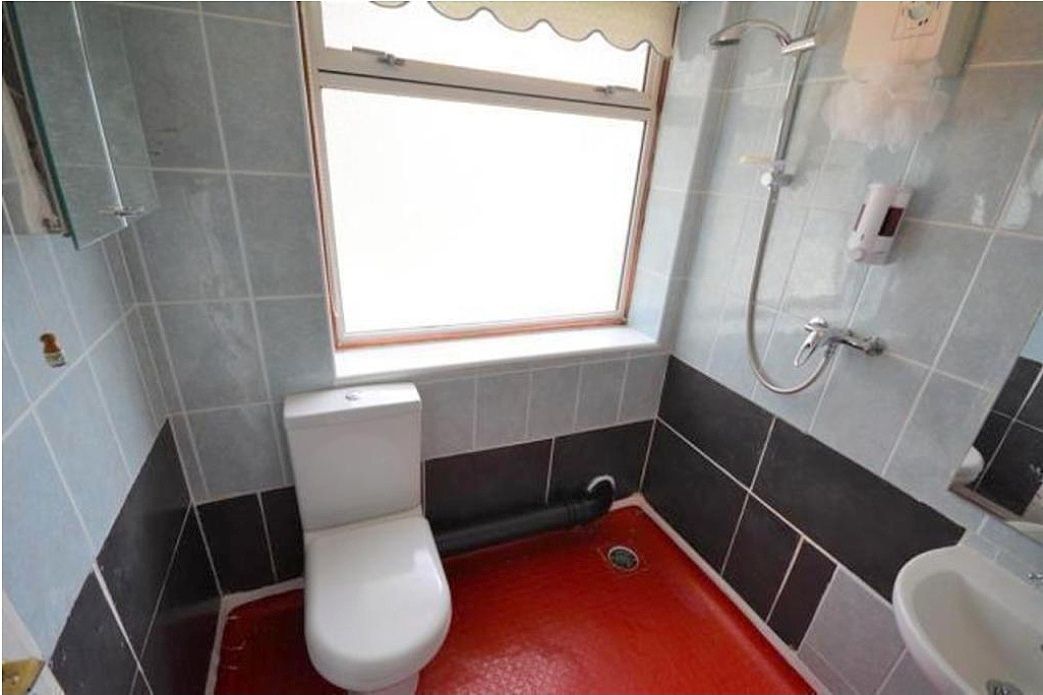 3 bedroom detached bungalow For Sale in Shildon - Photograph 10.