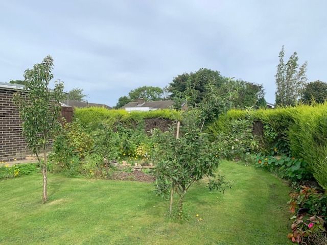3 bedroom detached bungalow For Sale in Shildon - Photograph 3.