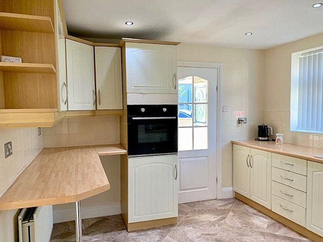 2 bedroom end terraced house SSTC in Bishop Auckland - Kitchen.
