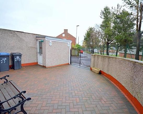 2 bedroom end terraced house SSTC in Bishop Auckland - Rear Courtyard.