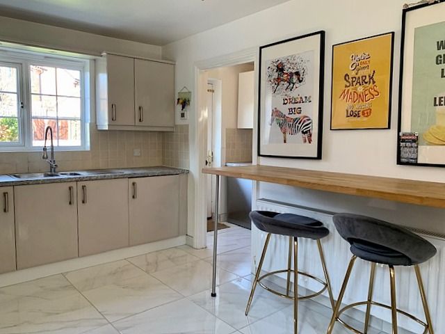 4 bedroom detached house Sale Agreed in Spennymoor - Breakfasting Kitchen.