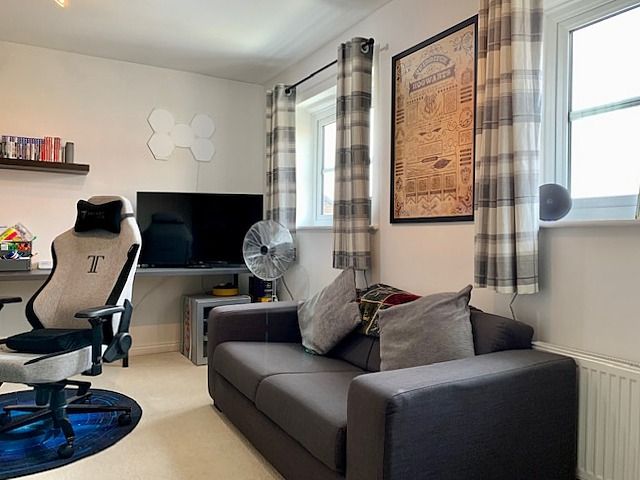 3 bedroom town house SSTC in Bishop Auckland - Photograph 10.