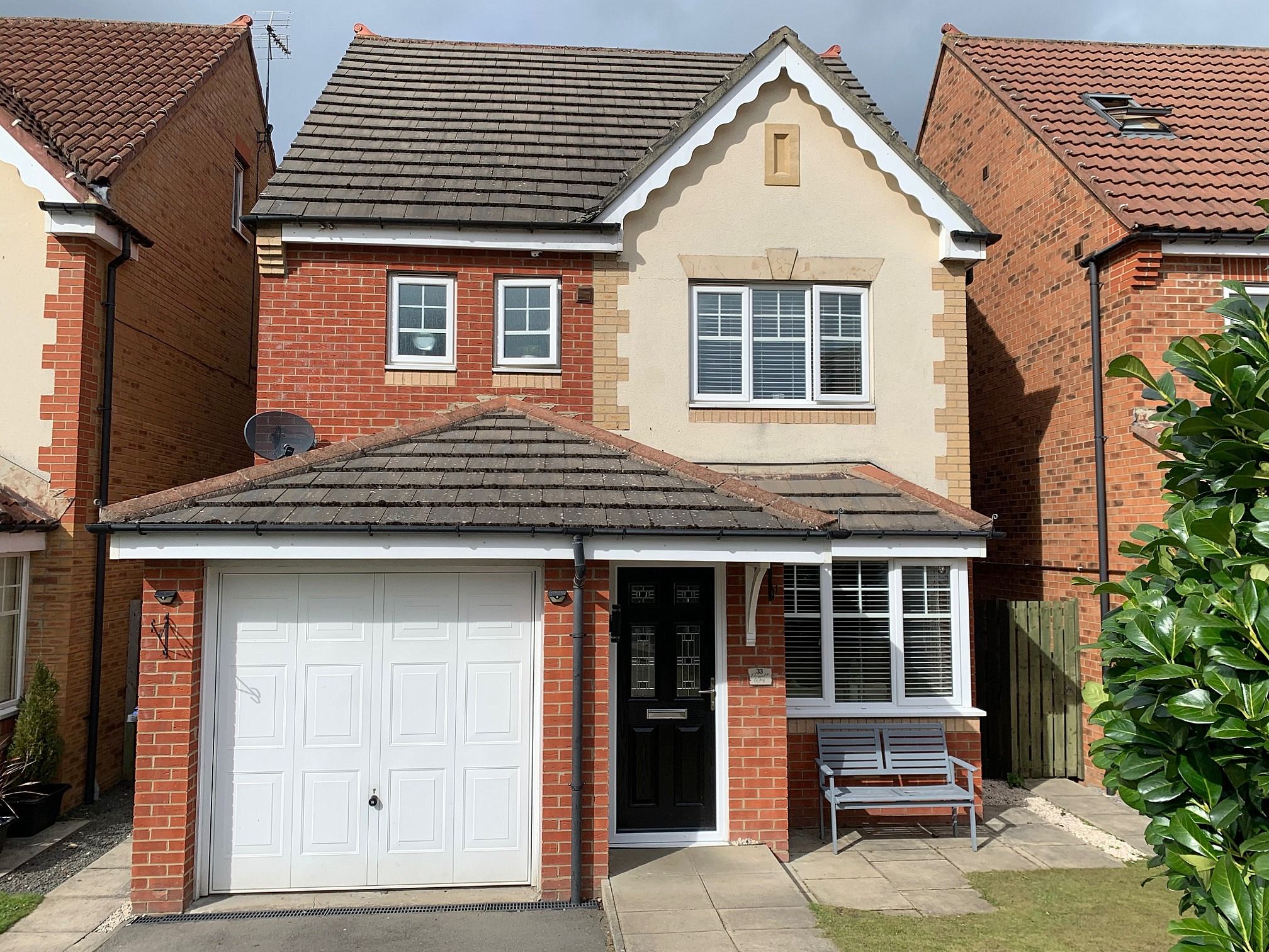 4 bedroom detached house For Sale in Bishop Auckland - Front Elevation.