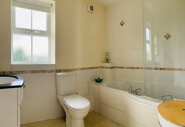 5 bedroom detached house Sale Agreed in Castleside, Consett - Family Bathroom.