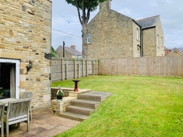5 bedroom detached house Sale Agreed in Castleside, Consett - Rear Garden.