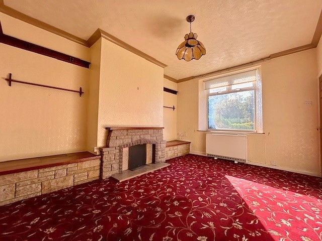 2 bedroom mid terraced house For Sale in Cockfield, Bishop Auckland - Lounge.