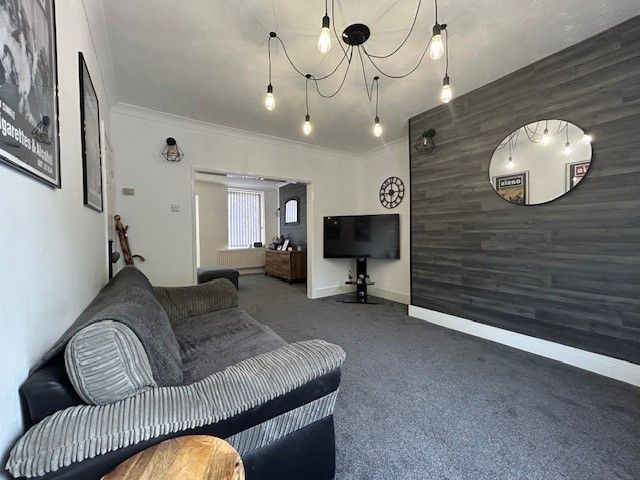 2 bedroom end terraced house For Sale in Bishop Auckland - Property photograph.