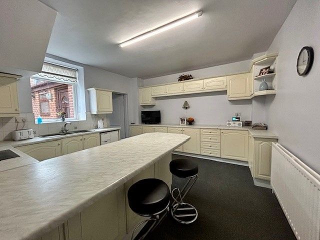 4 bedroom end terraced house For Sale in Evenwood - Breakfast Kitchen.