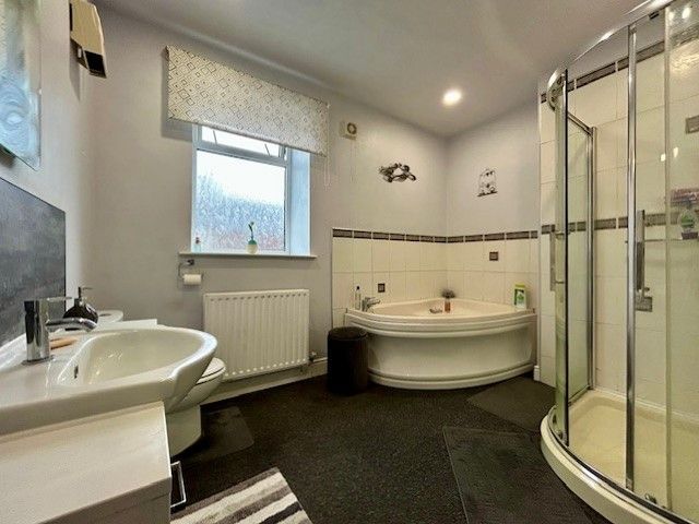 4 bedroom end terraced house For Sale in Evenwood - Family Bathroom.