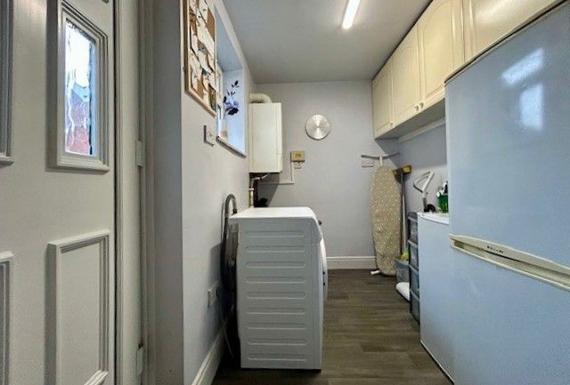 4 bedroom end terraced house For Sale in Evenwood - Utility.