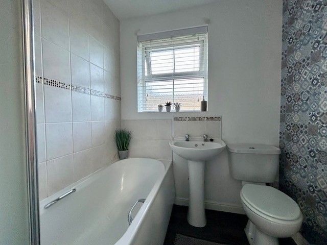 3 bedroom detached house Sale Agreed in Shildon - Bathroom.