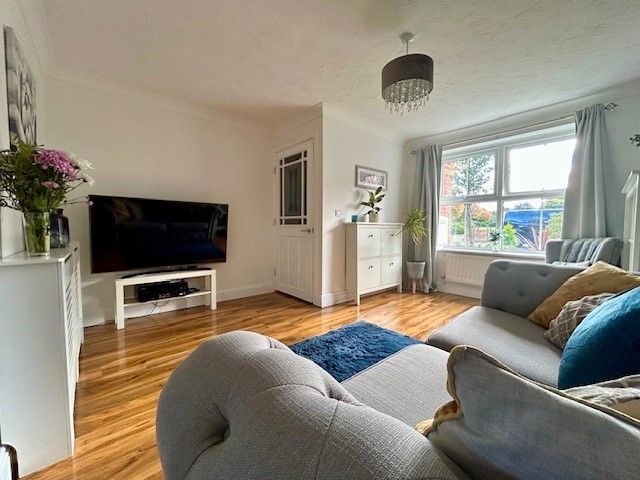 3 bedroom detached house Sale Agreed in Shildon - Lounge.