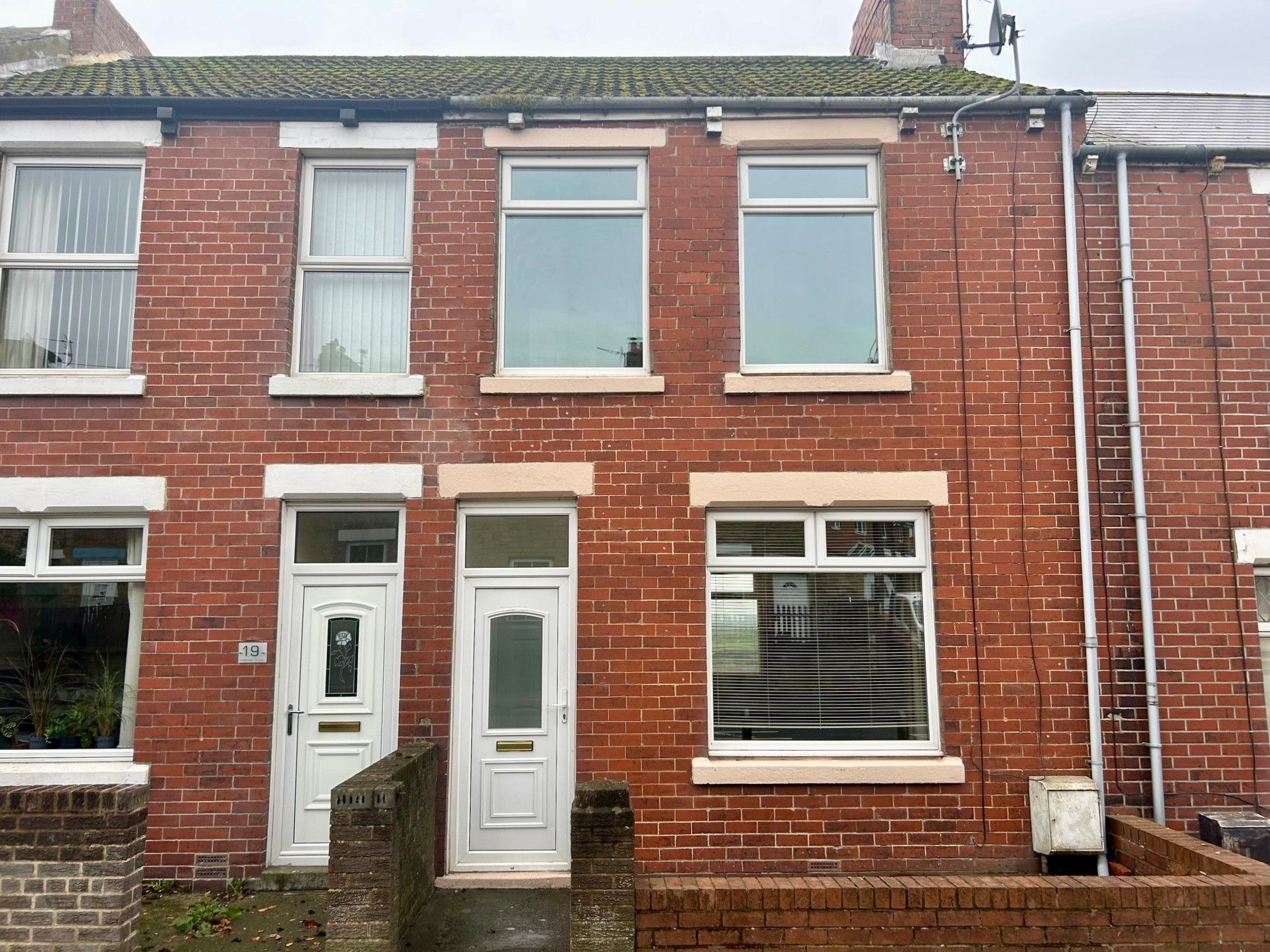 3 bedroom mid terraced house For Sale in Stanley, Crook - Front Elevation.