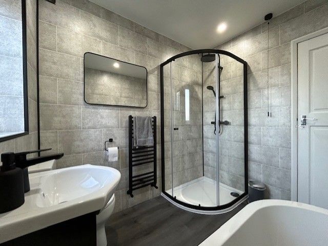  - Family Bathroom