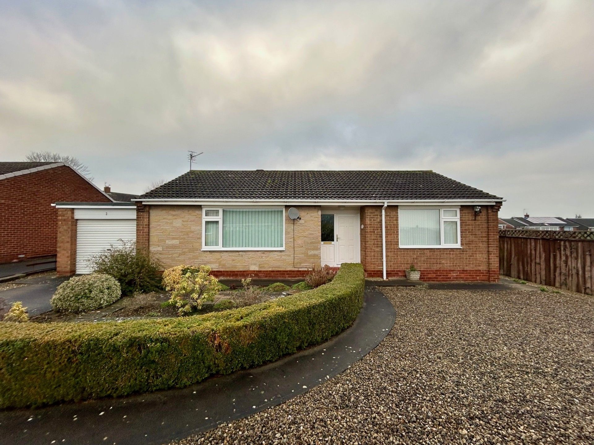 3 bedroom detached bungalow For Sale in Bishop Auckland - Property photograph.
