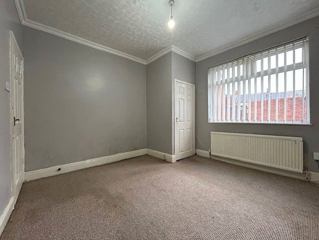 2 bedroom end terraced house For Sale in Bishop Auckland - Property photograph.