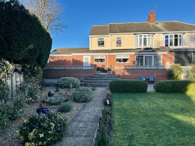 4 bedroom semi-detached house For Sale in Bishop Auckland - Property photograph.