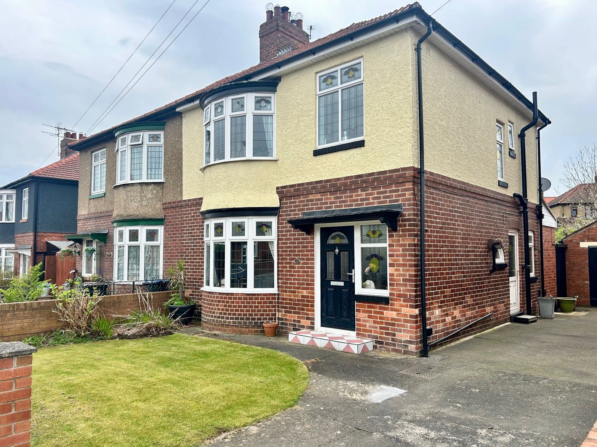 3 bedroom semi-detached house For Sale in Bishop Auckland - Property photograph.
