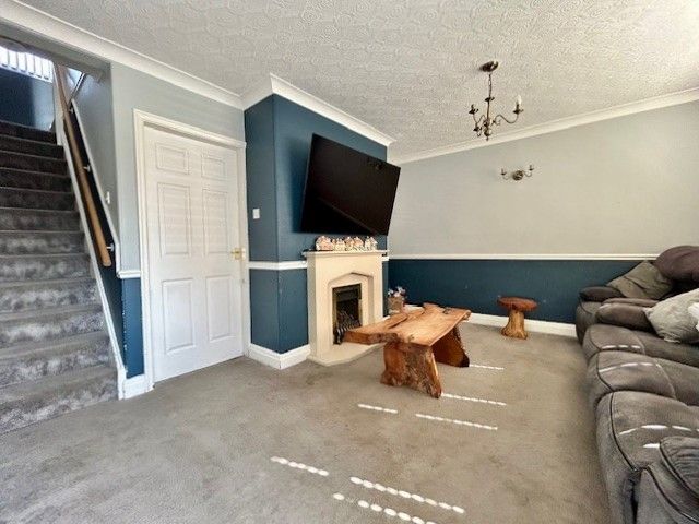 2 bedroom end terraced house For Sale in Bishop Auckland - Property photograph.