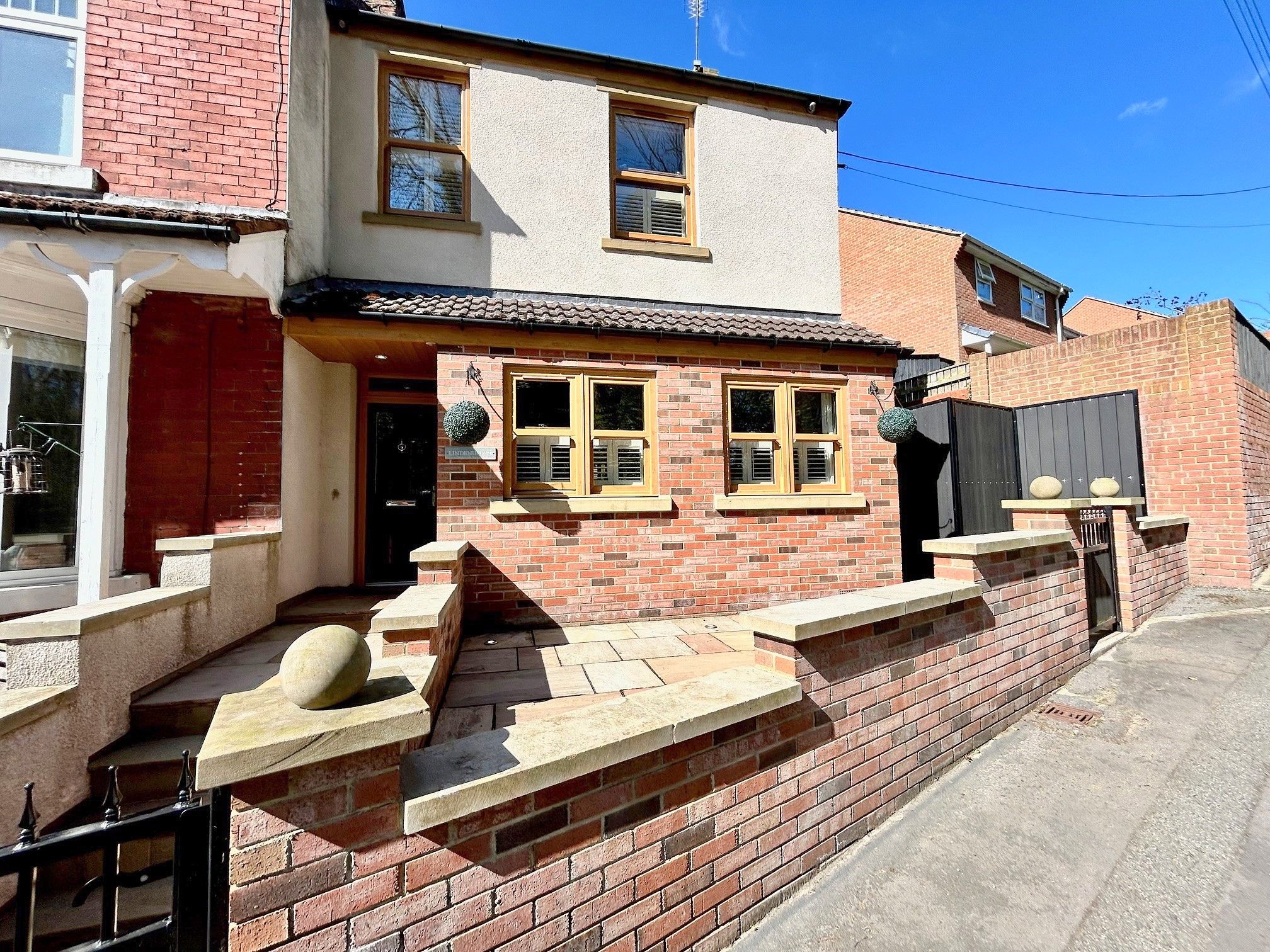 3 bedroom semi-detached house For Sale in Crook - Property photograph.