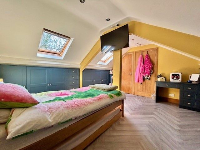  - Attic Room