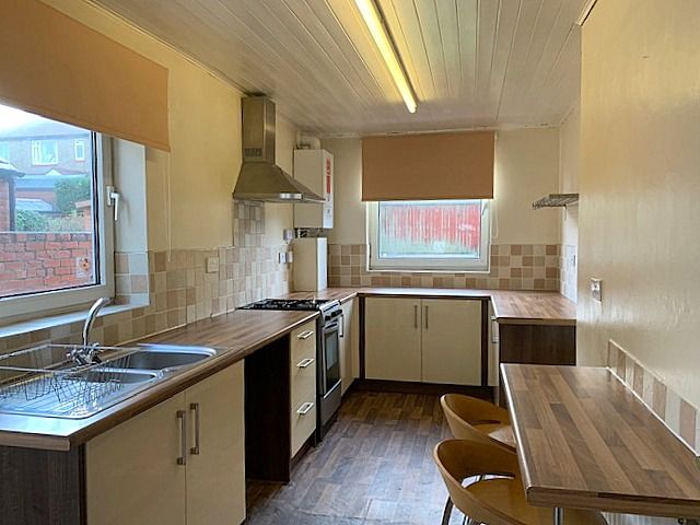 3 bedroom semi-detached house SSTC in Bishop Auckland - Breakfasting Kitchen.