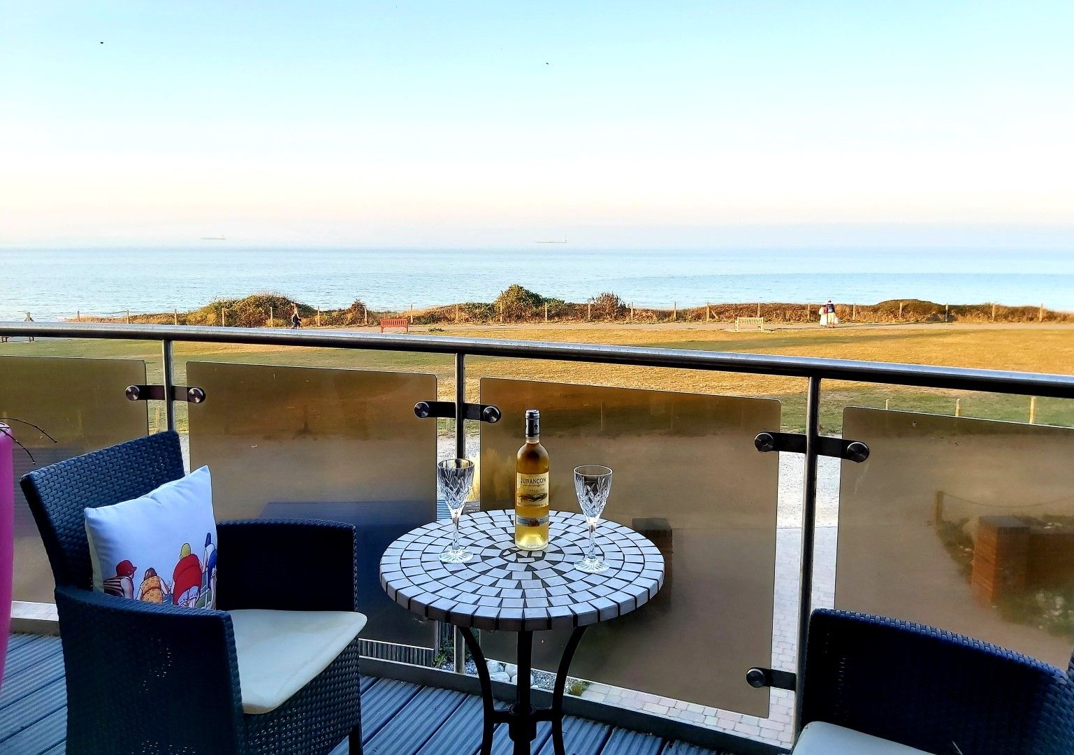 4 bedroom detached house SSTC in Broadstairs - Photograph 8