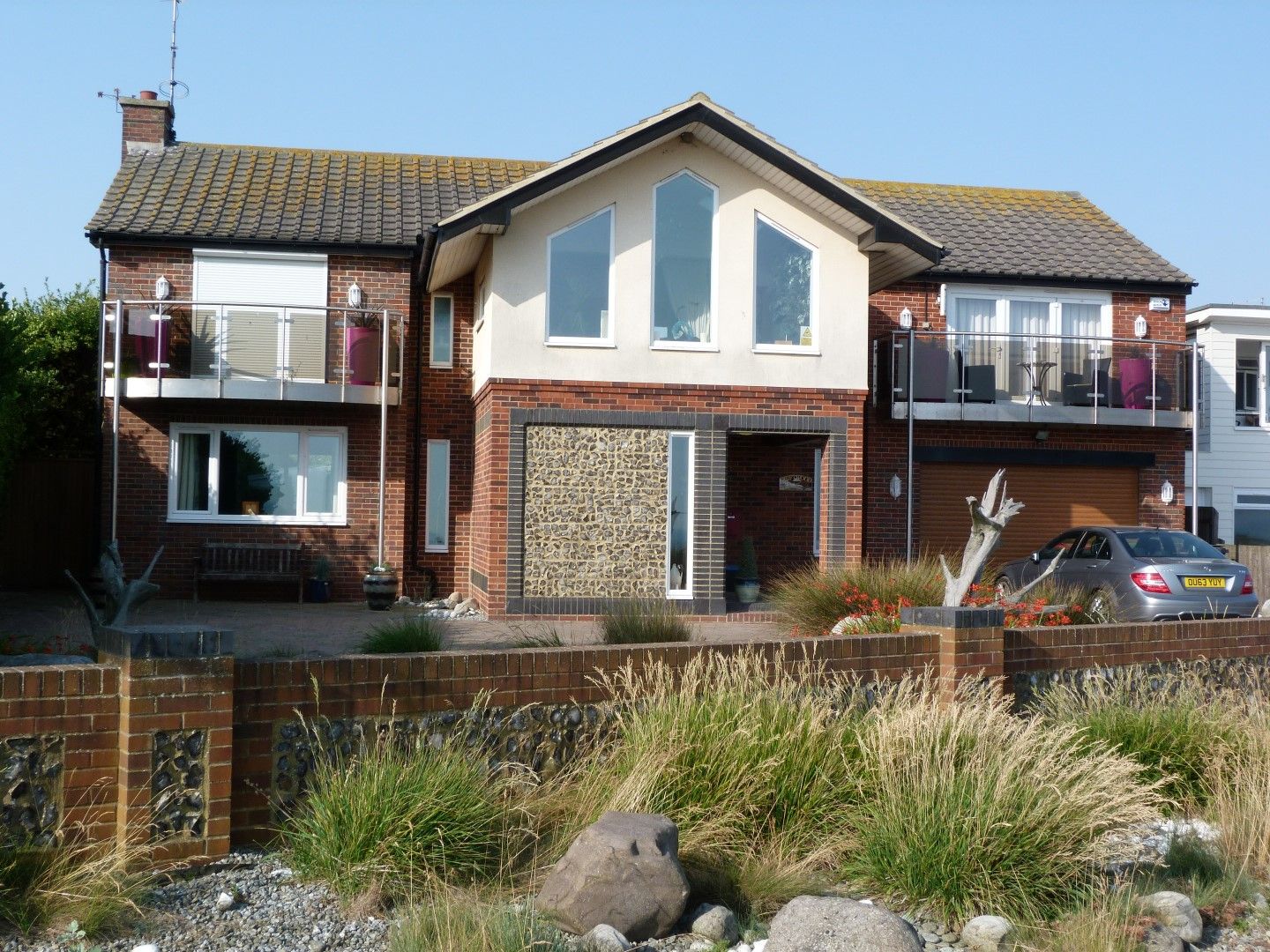Marine Drive, Broadstairs, CT10 4 bedroom detached house SSTC in