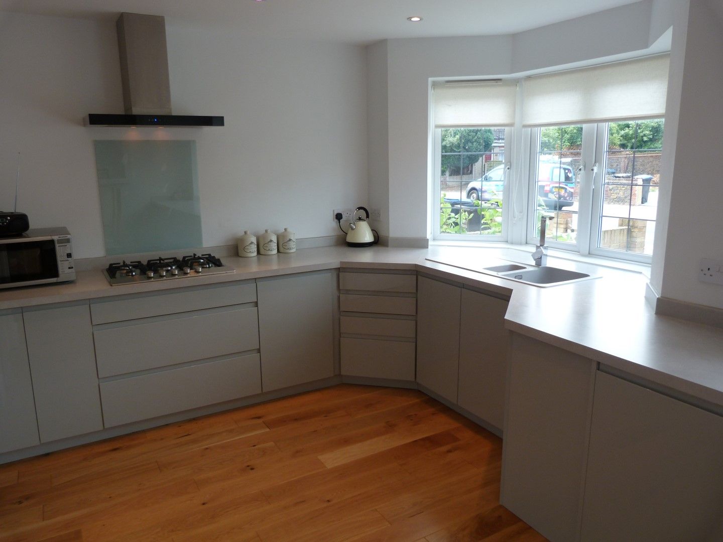 4 bedroom detached house For Sale in Broadstairs - Photograph 4