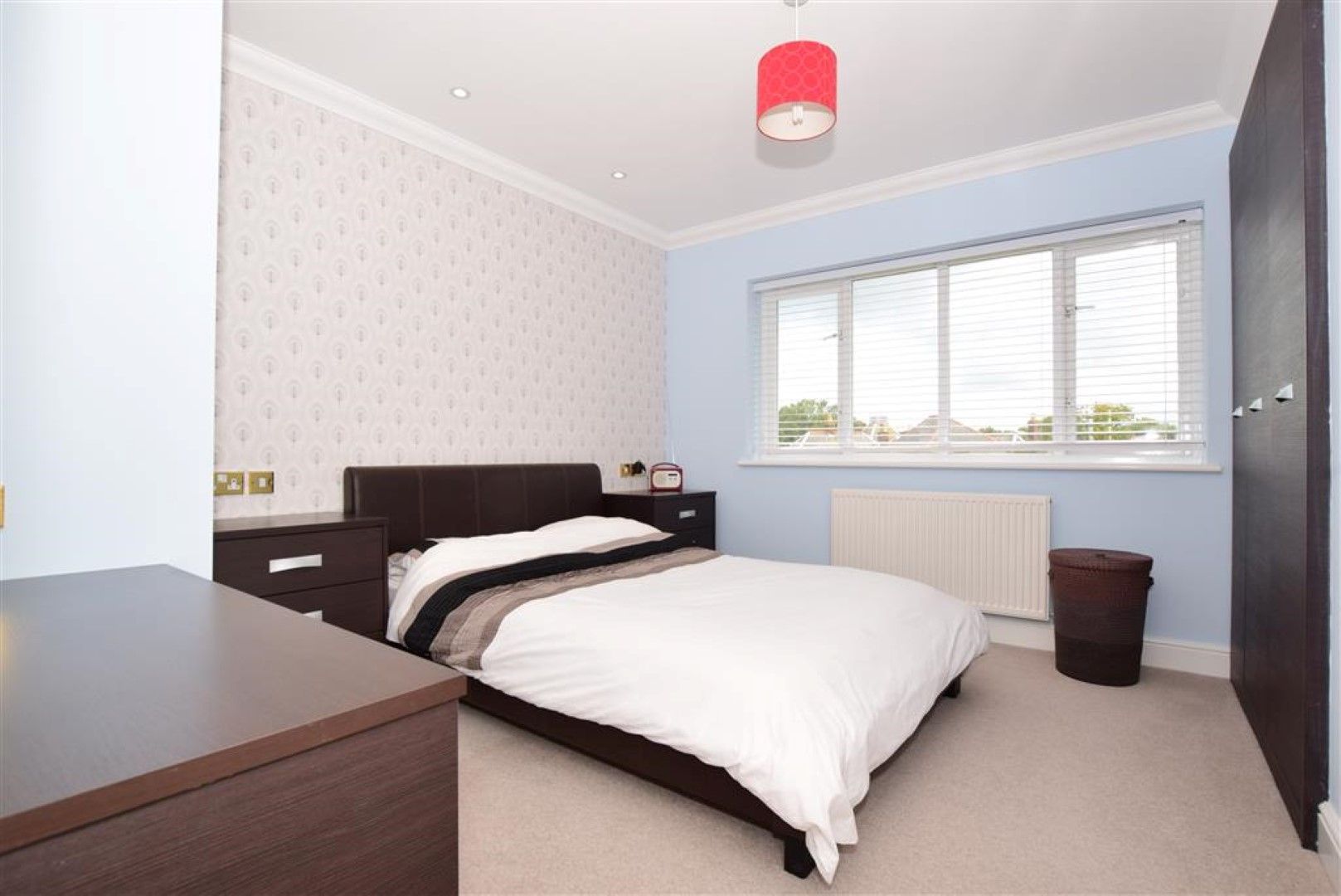 5 bedroom detached house SSTC in Broadstairs - Photograph 9