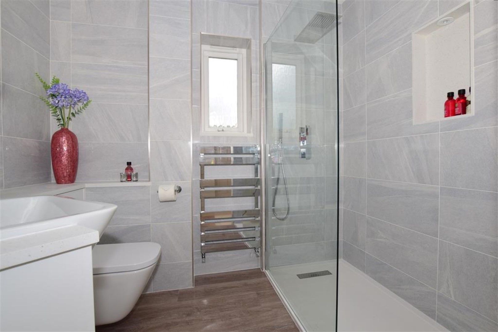 5 bedroom detached house SSTC in Broadstairs - Photograph 8