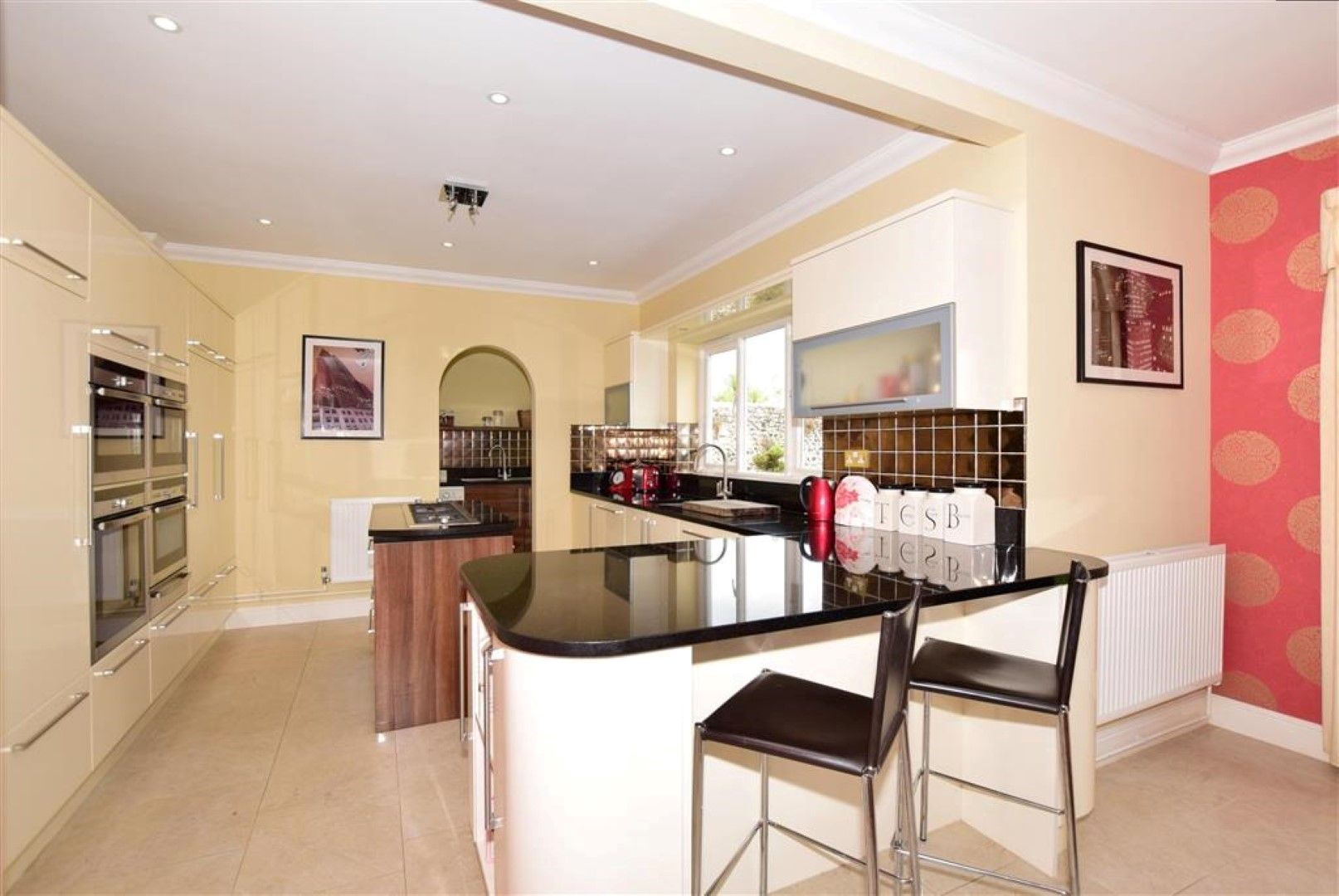 5 bedroom detached house SSTC in Broadstairs - Photograph 5