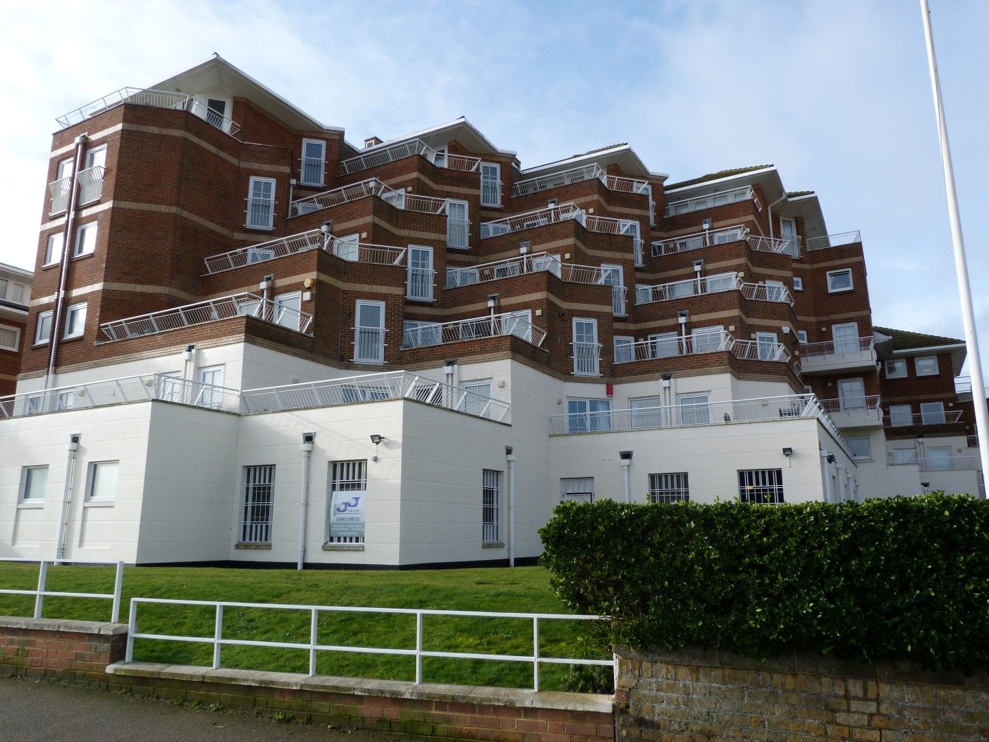 Flat 14 Charleston Court 61, West Cliff Road, Broadstairs, CT10 2