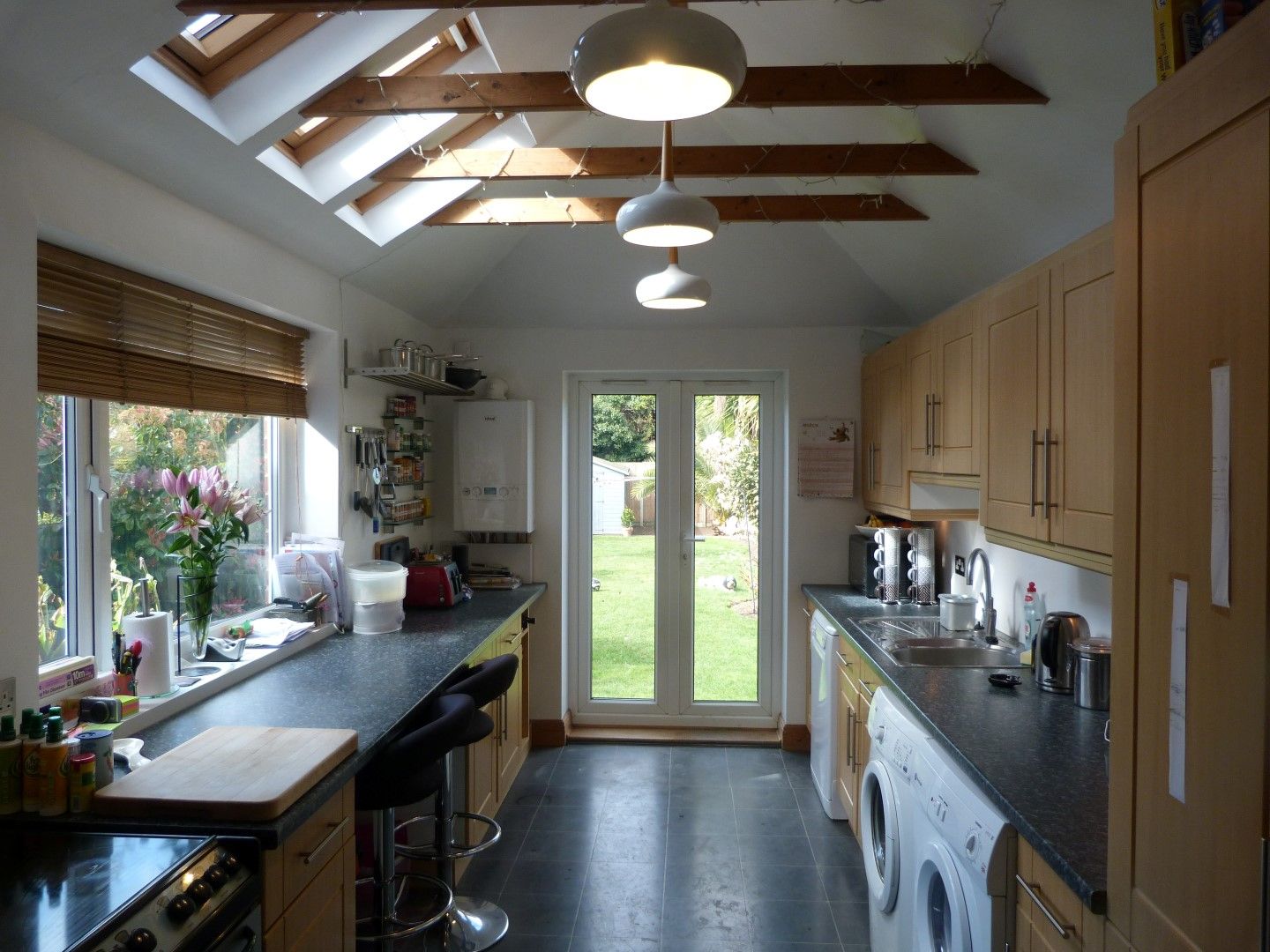4 bedroom semi-detached house For Sale in Margate - Photograph 4