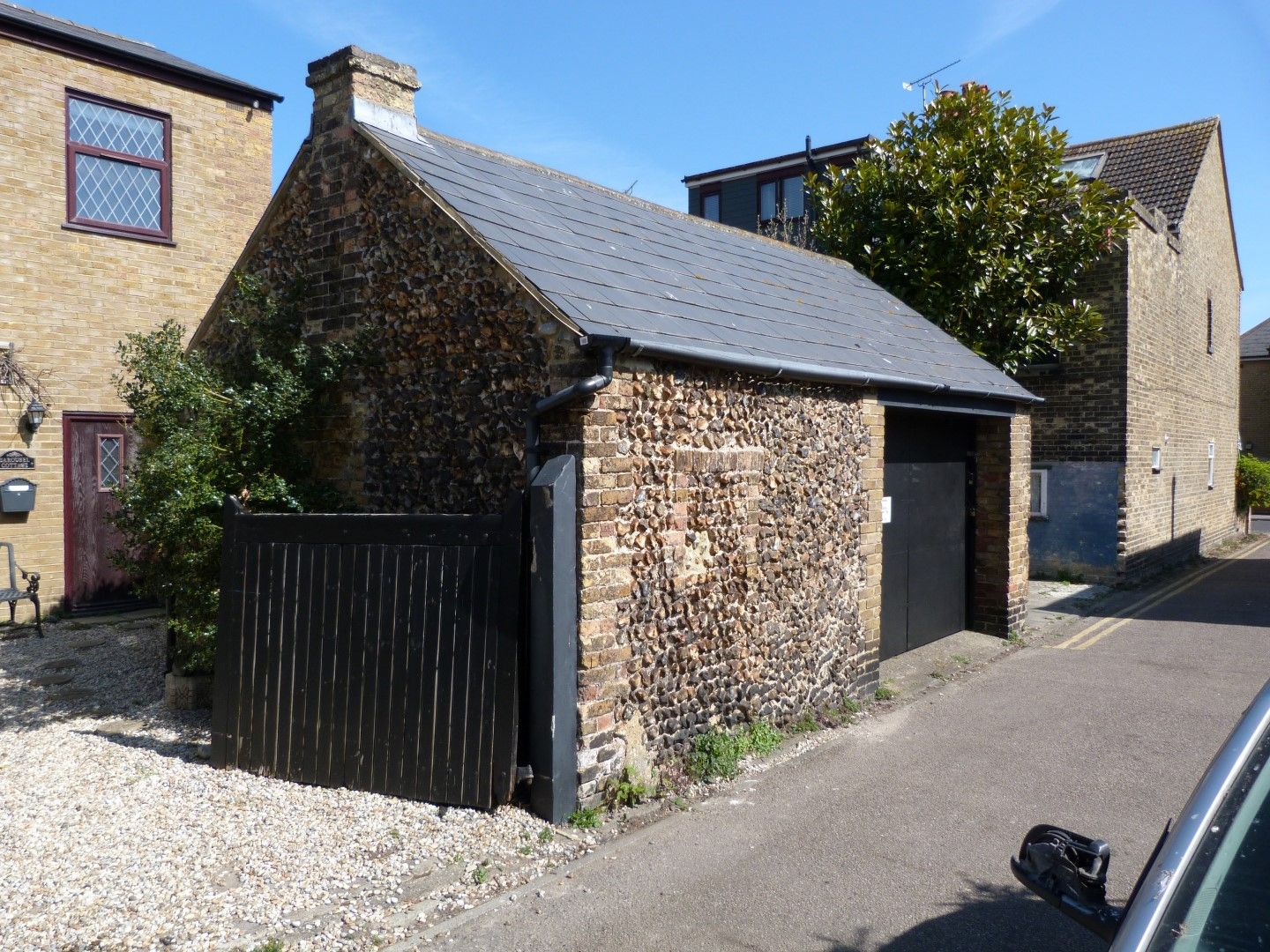 3 bedroom detached house For Sale in Broadstairs - Photograph 11