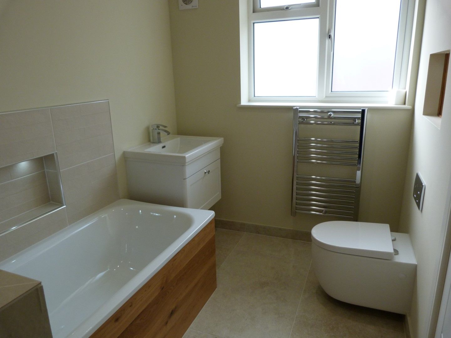 4 bedroom detached house For Sale in Broadstairs - Photograph 9