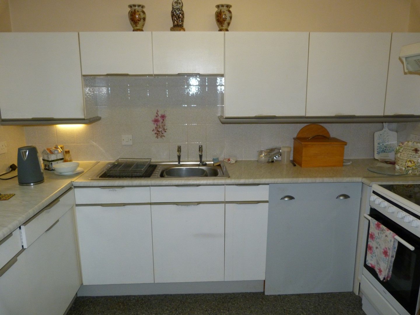 2 bedroom flat flat/apartment For Sale in Ramsgate - Photograph 4