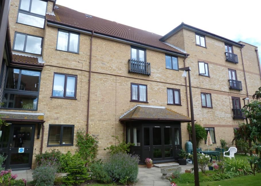 1 bedroom apartment flat/apartment For Sale in Broadstairs - Photograph 4