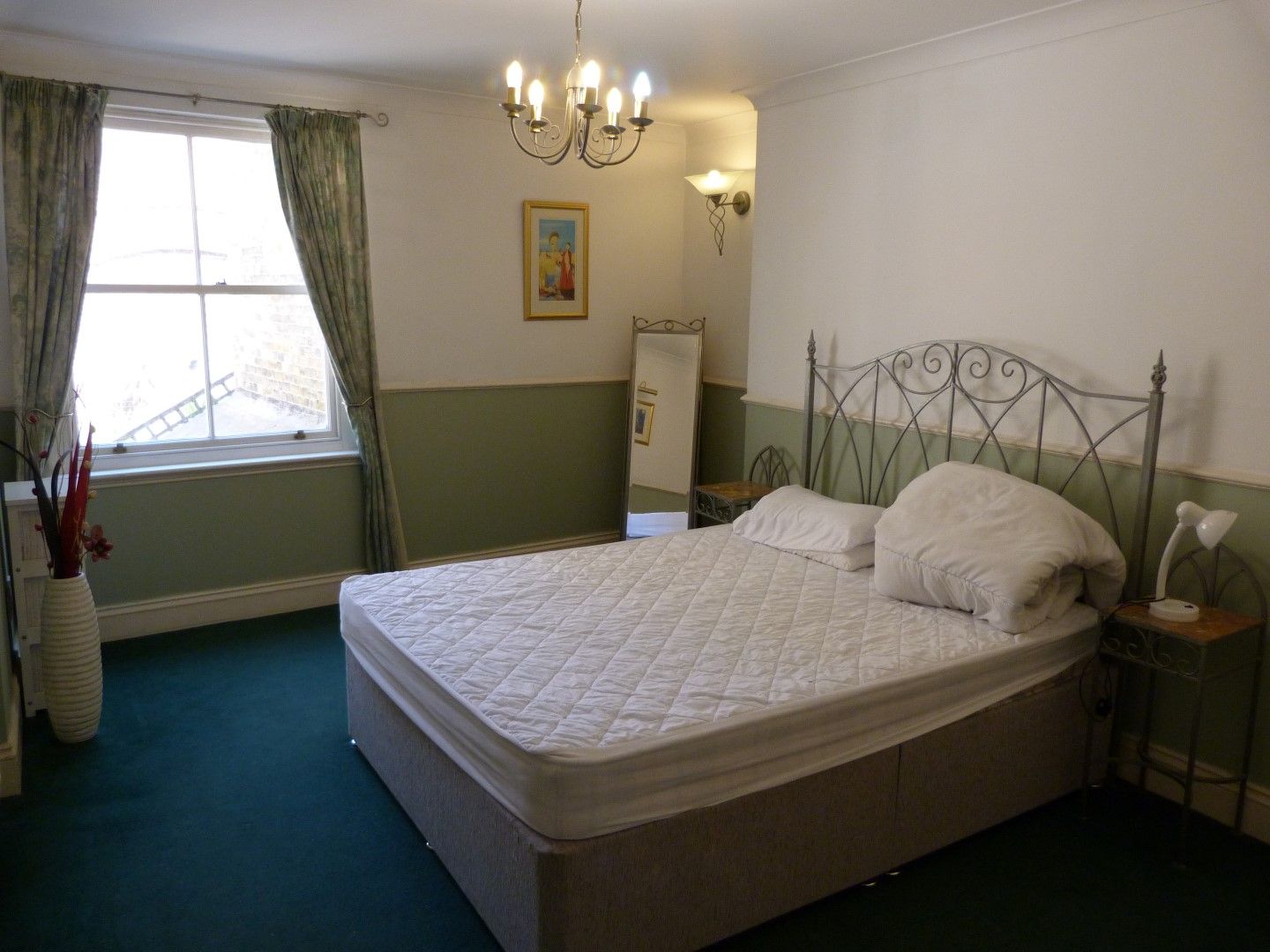 2 bedroom apartment flat/apartment For Sale in Ramsgate - Photograph 5