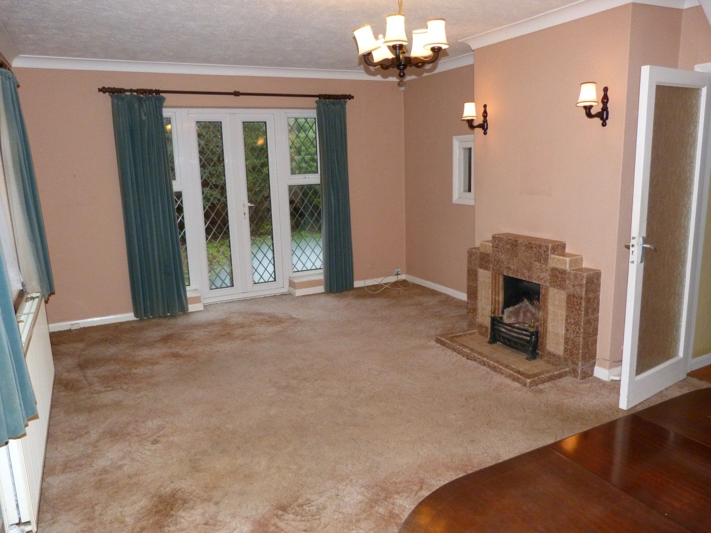 3 bedroom detached bungalow For Sale in Broadstairs - Property photograph