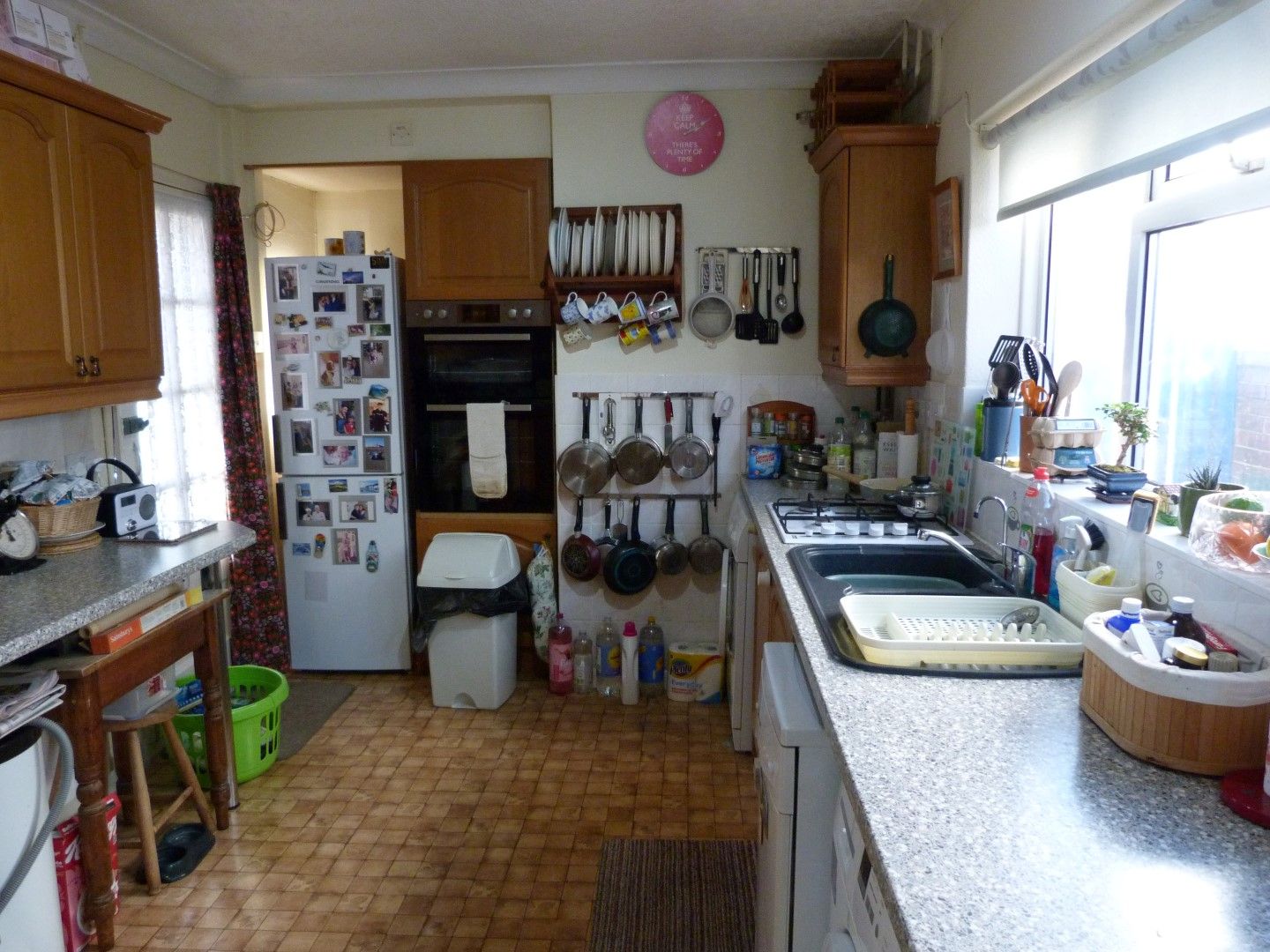 3 bedroom detached bungalow For Sale in Broadstairs - Photograph 4