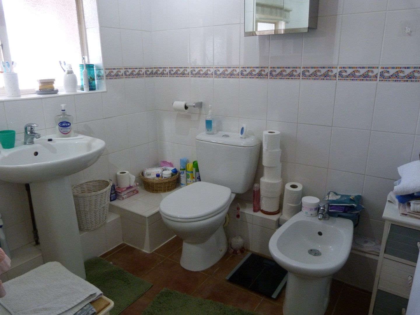 3 bedroom detached bungalow For Sale in Broadstairs - Photograph 6